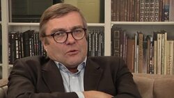 A look around the UK Big Brother house Instructional Video