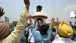 CLEAN : Sikhs protest acquittal of ruling party News Clip