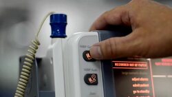 Vital signs monitor Stock Footage