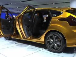 2012 Ford Focus ST montage Stock Footage