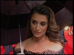 Stars walk the wet red carpet at the Golden Globe Awards News Clip