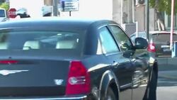 Sanders convoy travels through Rome Instructional Video