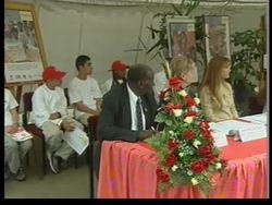 Actress continues anti-measles campaign News Clip