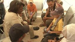 Syrian refugees complain of food shortages in camps News Clip