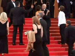 CLEAN:News agencies snub Cannes conference over TV dispute News Clip