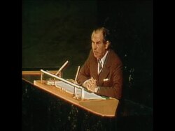 SYND 8 11 75  UNITED NATIONS ASSEMBLY DEBATE ON THE PALESTINE QUESTION News Clip