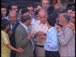 ISRAEL: JEWISH SETTLERS CLASH WITH ISRAELI SOLDIERS Instructional Video