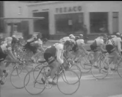 FLANDERS CYCLING TOUR News Clip