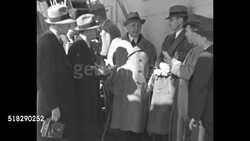 Charles Schwab speaks to reporters in New York News Clip