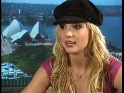 Britney bares all on Bondi beach Instructional Video