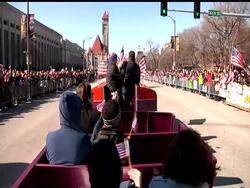 Thousands of people lined downtown streets and cheered wildly as veterans marched through St. Louis, Missouri during the nation's first big welcome-home parade for Iraq War veterans. Instructional Video