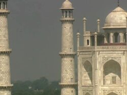 TD Taj Mahal and tourists / Agra, India Stock Footage