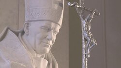 CLEAN : Saint John Paul II cast as poster-boy for Polish unity News Clip