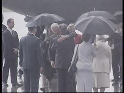 MACEDONIA: KOSOVO CRISIS: CLINTON ARRIVES IN SKOPJE News Clip