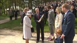 Queen Elizabeth Looks Lovely in Lavender at Whipsnade Zoo News Clip
