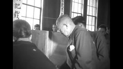 Japanese amputee votes in 1952 general election News Clip