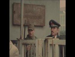 SYND 4-3-72 TIMOTHY DAVEY HAS VISIT FROM MOTHER News Clip