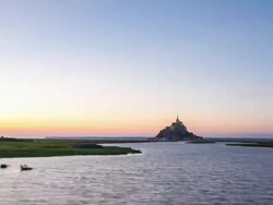 HD day to night Timelapse: Mont Saint Michele action France Stock Footage