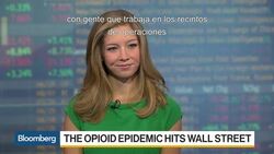 Los operadores de Wall Street son presa de la crisis de los opioides News Clip