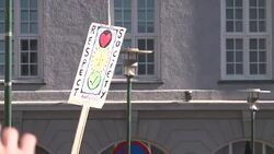 CLEAN : Protesters gather as Icelands to mobilise support News Clip