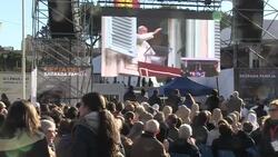 CLEAN : Thousands hold Madrid mass after new abort News Clip