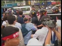 Thousands stage walkout to protest govt anti-union action News Clip