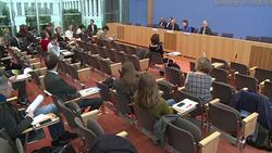 CLEAN : Climate pledges keep door open to warming under 2C  UN News Clip