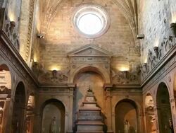 Lisbon, Jeronimos Monastery, Hieronymites Monastery (Mosteiro dos Jeronimos), Royal tombs in the church Stock Footage