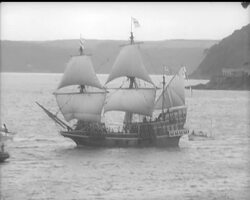 GOLDEN HINDE VISIT News Clip