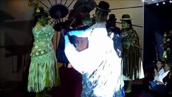 VOICED: Moda indigena en Bolivia News Clip