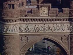 CU AERIAL ZO Shot of Civil War Memorial Gate in Bushnell Park / Connecticut, United States Stock Footage