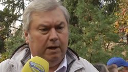 Berlin zoo unveils monument to polar bear who became global celebrity Instructional Video