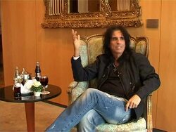 CLEAN: Alice Cooper rocks Montreux Jazz Festival News Clip