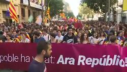 CLEAN : Catalonia: separatist student protest in Barcelona (2) News Clip