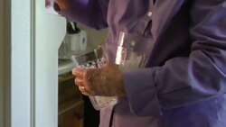 Author Rick Bragg at home with 'best cook' - his mom Instructional Video