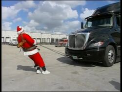 Man breaks world record to raise money for charity News Clip