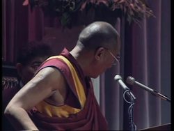 USA: CALIFORNIA: TIBETAN SPIRITUAL LEADER THE DALAI LAMA VISIT News Clip