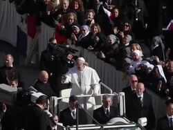 B-ROLL - The Inauguration Mass For Pope Francis at St. Peter's Square on March 19, 2013 in Vatican City, Vatican. (Footage by Giulio Origlia/Getty Images) Stock Footage