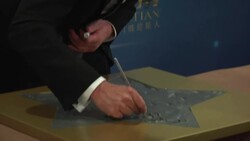 Backstage reactions from the winners of the 10th Huading Awards News Clip