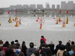WS Actresses dressed like ancient dancer performing during chinese spring festival in Tang Paradise  AUDIO  / xi'an, shaanxi, china Stock Footage