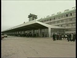 Russia: Tupolov: File: TU-154 aircraft Instructional Video