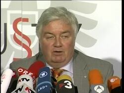 WRAP Fritzl trial begins, various reax, protest,  psychologist News Clip