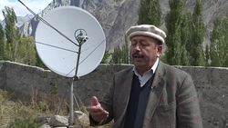 VOICED : Entre papas e internet en un remoto pueblo de Pakistan News Clip