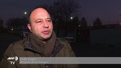 VOICED : La escritora Asli Erdogan seguira detenida en Turquia News Clip