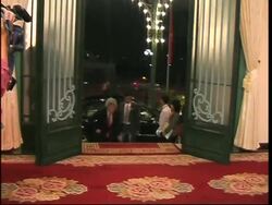 Ex-PM Koizumi on visit, meets PM Tan Dung News Clip