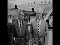 SYND 01/09/73 LIB PHAM DONG ARRIVES IN SOFIA News Clip