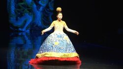 Guo Pei presents her collections "Dragons" and "China Brides" News Clip