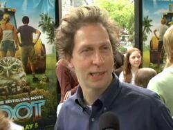 'Hoot' Premiere Stock Footage