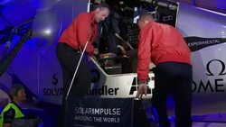 VOICED : Avion solar inicio historica vuelta al mundo News Clip