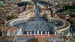 Close-up aerial view timelapse of the Saint Peter's square from Dome. Vatican, Rome, Italy. April, 2016. Stock Footage